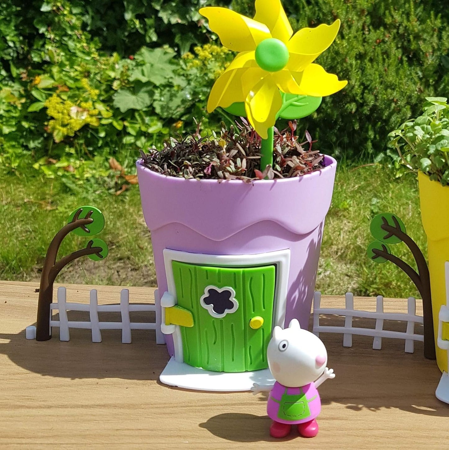 Peppa Pig Grow & Play Peppa Pots - Suzy Sheep